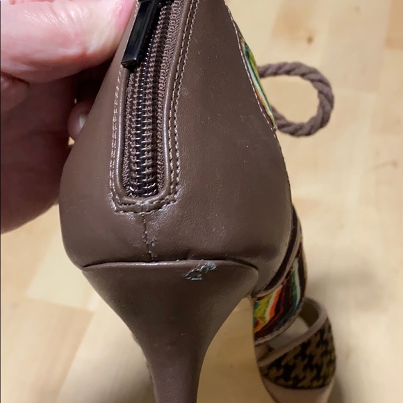 Lace up Peep toe Heels - Picture 4 of 8